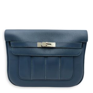 Berline 28 Cobalt in Swift, Palladium hardware