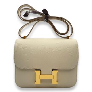 Constance Mirror 18 Craie in Epsom, Gold hardware