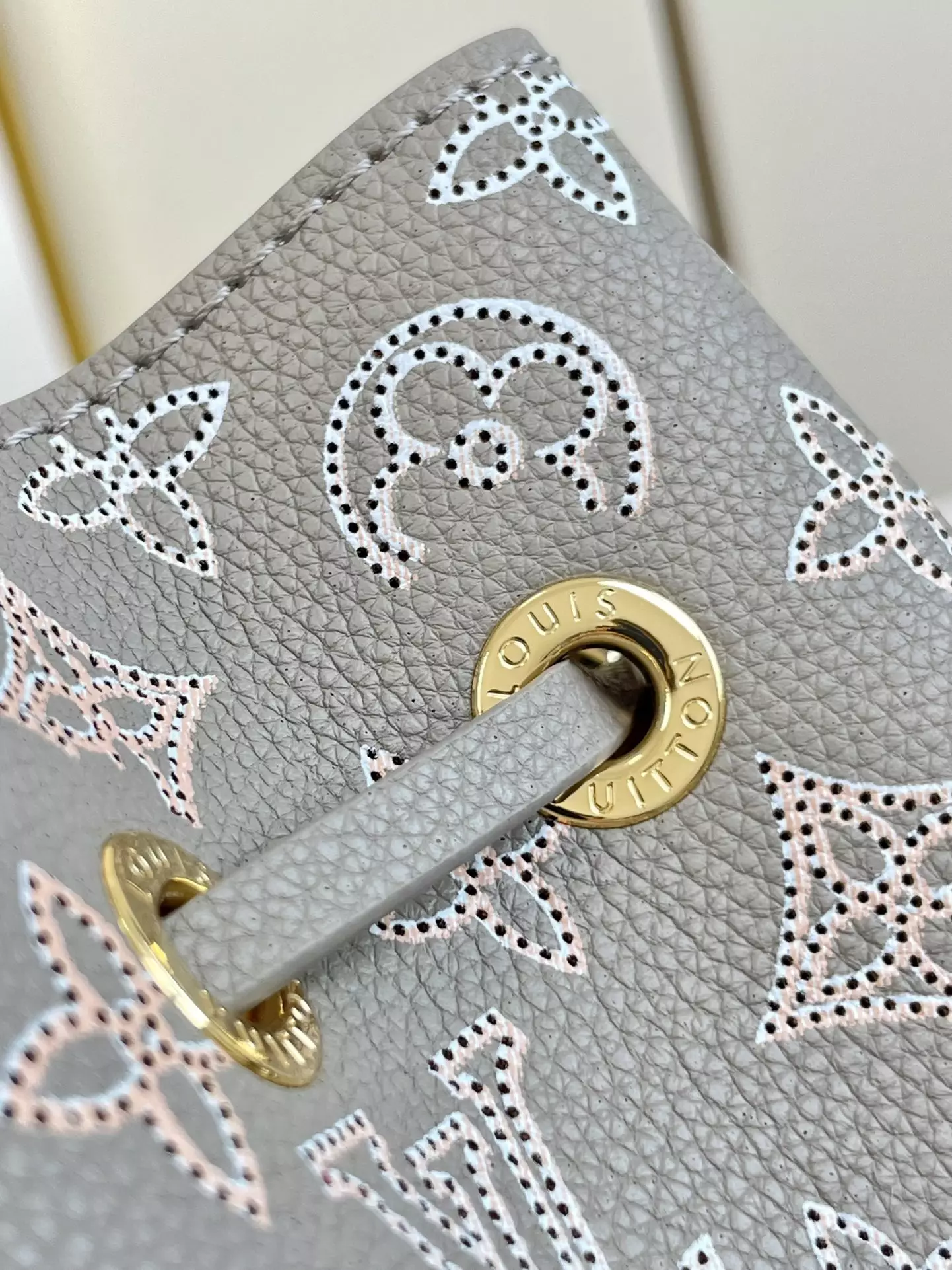 Bella Bucket Bag Gray Mahina Calfskin - Repbags.is - Image 10