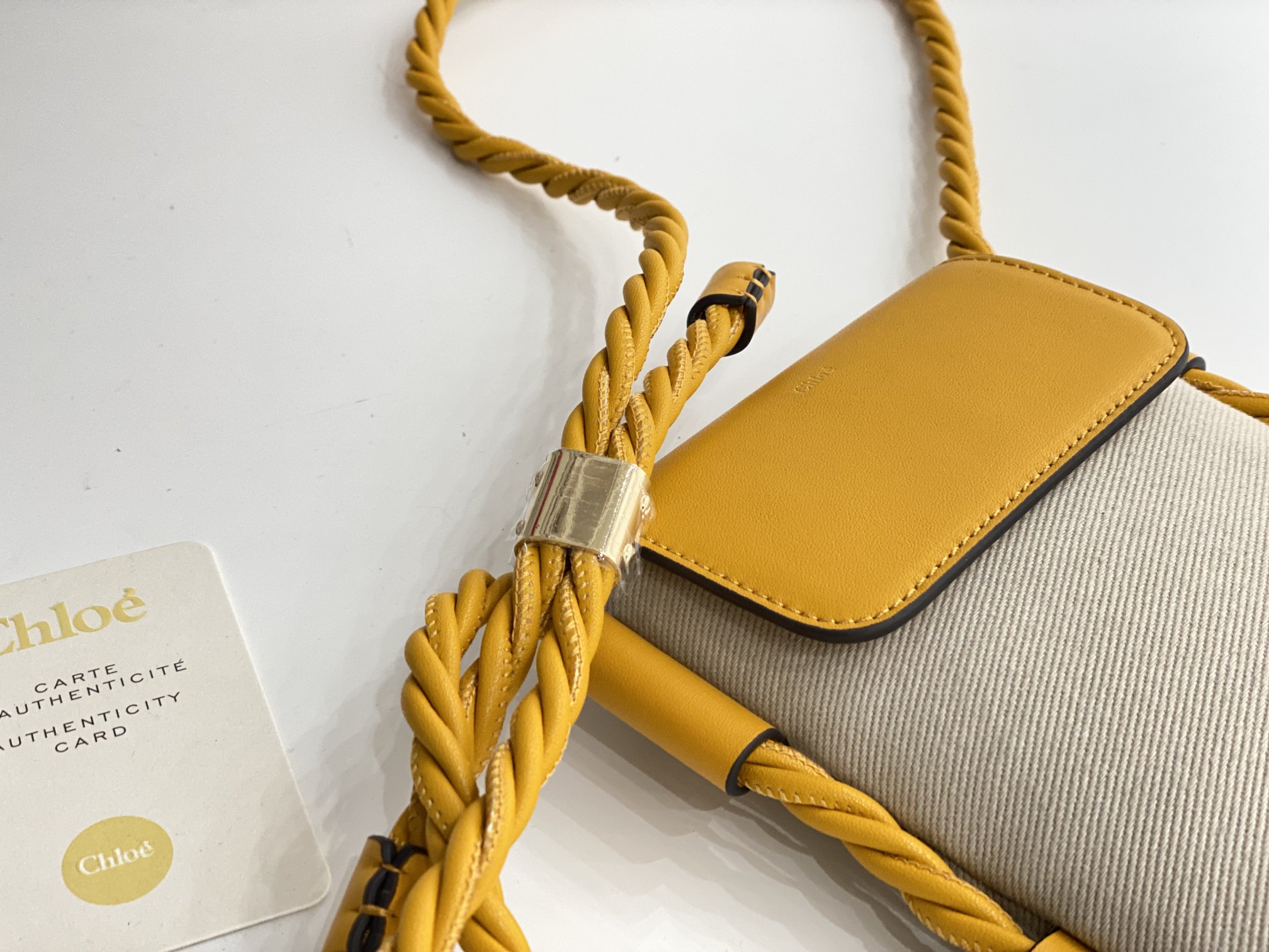 Chloé Key Phone Pouch in Yellow - Replicabags.is - Image 6