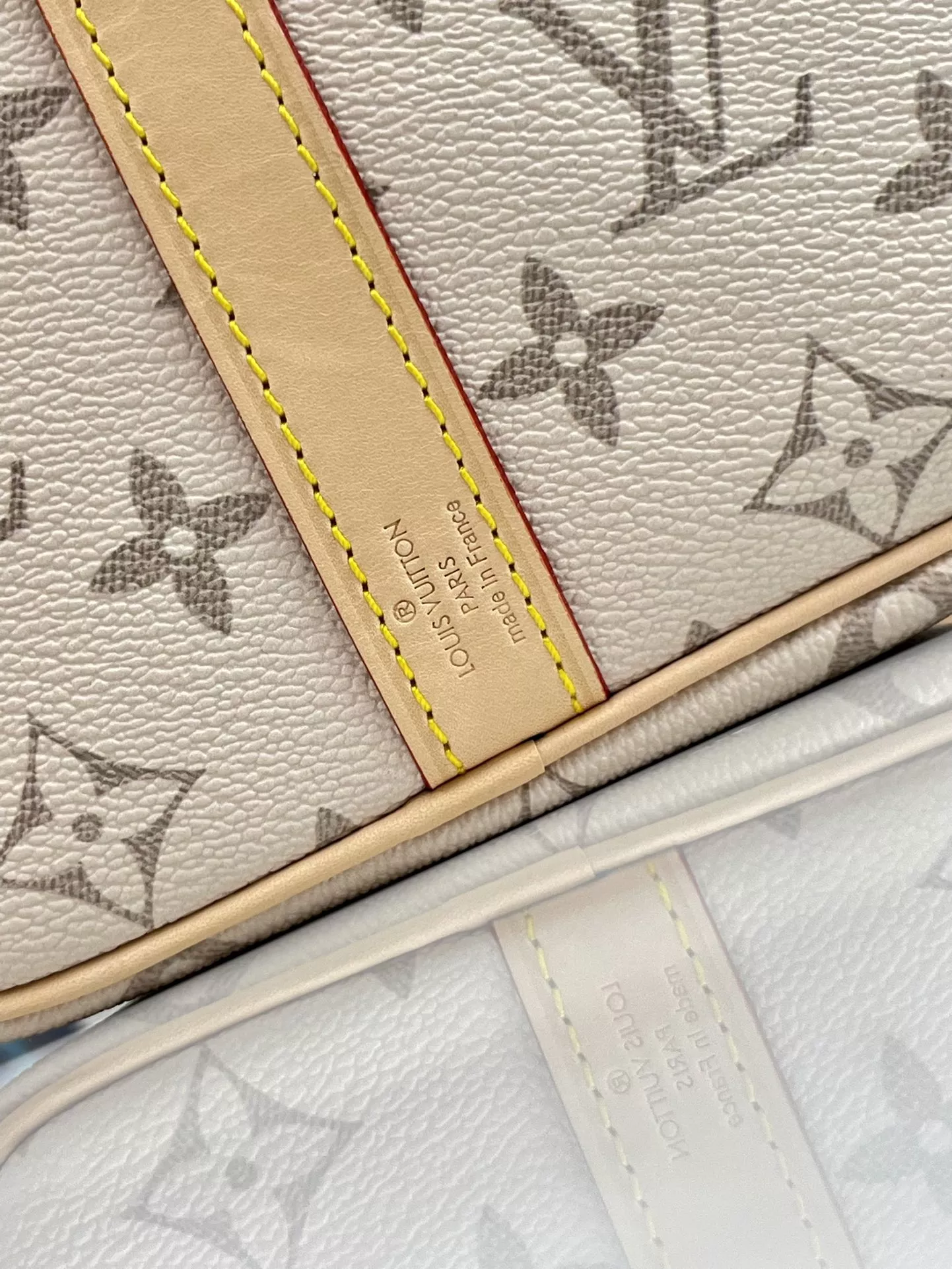 Louis Vuitton Speedy Bandouliere 25 Beige/Ocher - ReplicaBags.is - Image 6