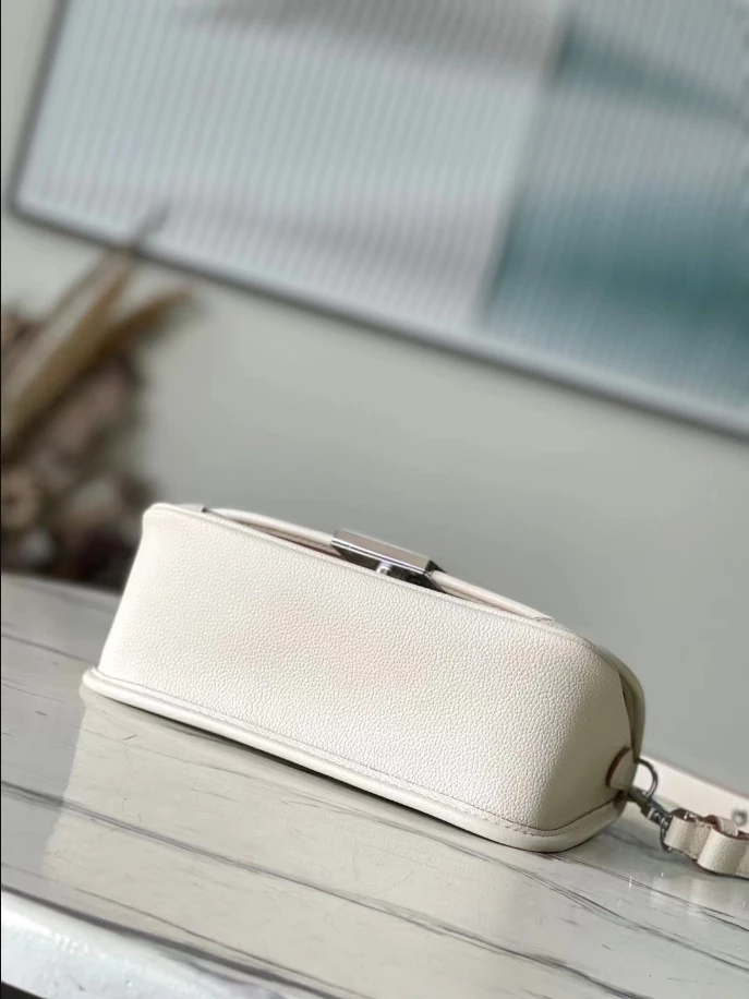 Buci Epi Leather Bag - LB278 - Image 7