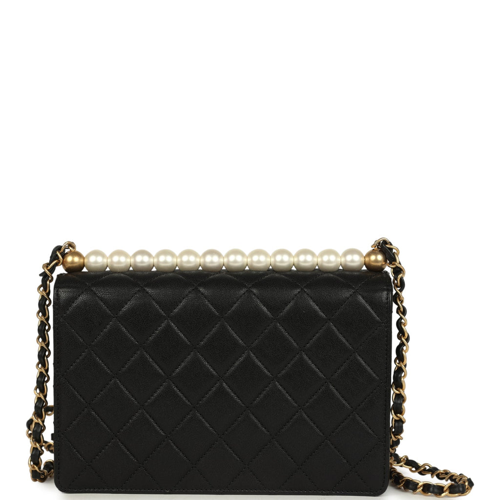 Pre-owned Chanel Small Chic Pearls Flap Bag Black Goatskin Antique Gold Hardware - Image 5