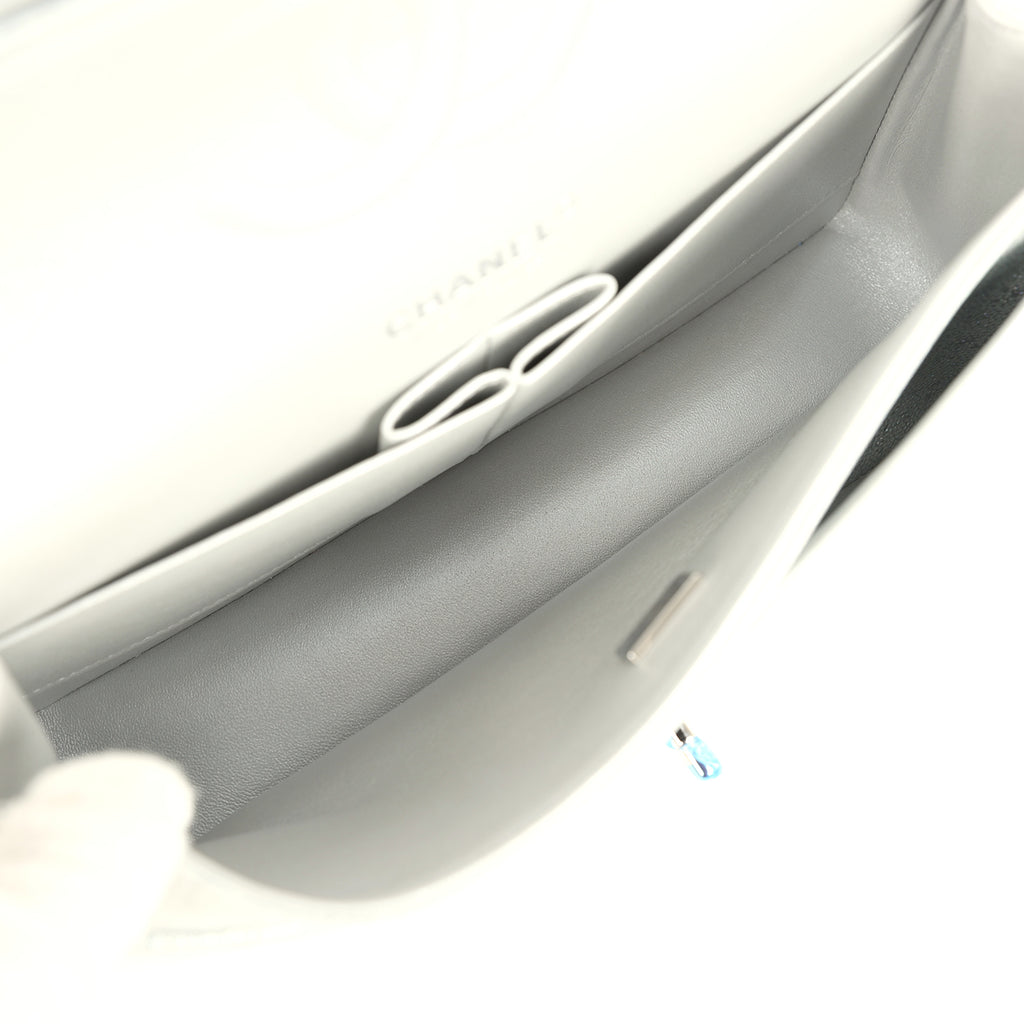 Chanel Medium Classic Double Flap Silver Glitter Caviar Silver Hardware - Image 10