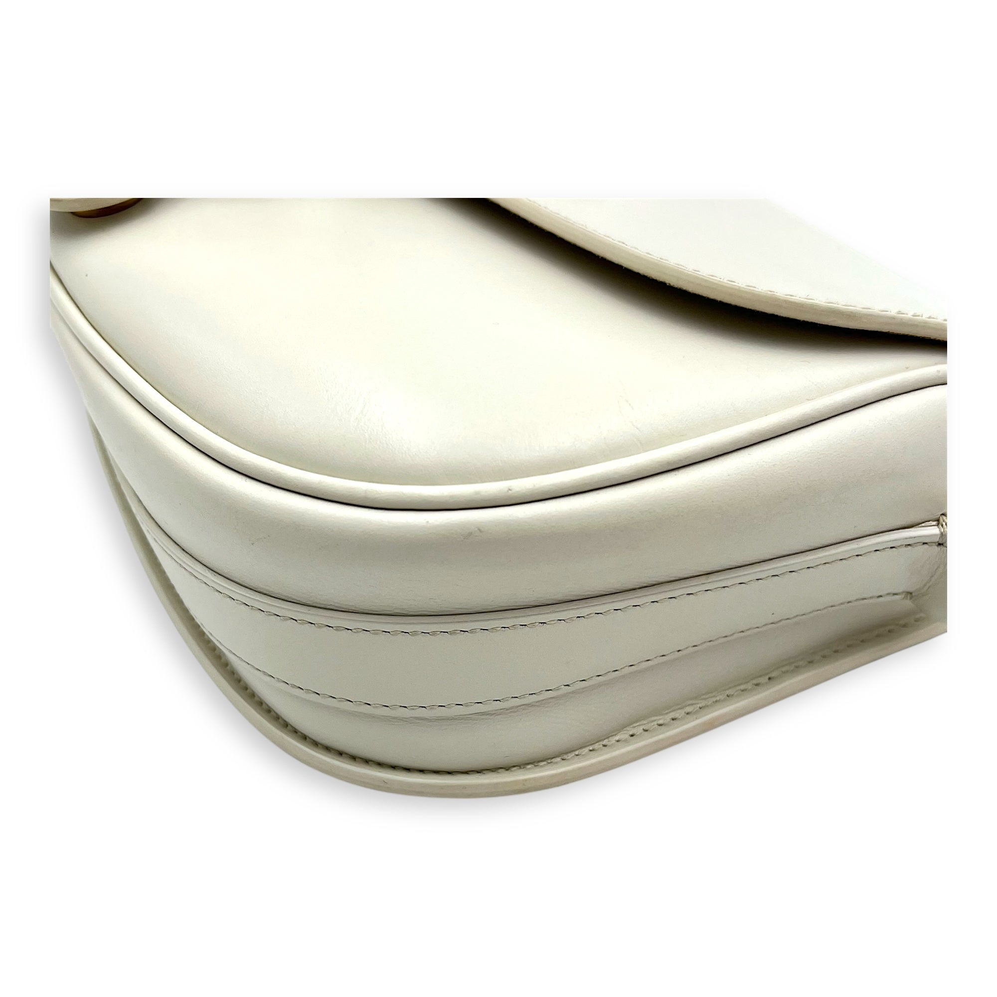 Bobby Medium White Crossbody Bag in Calfskin, Gold hardware - Image 7