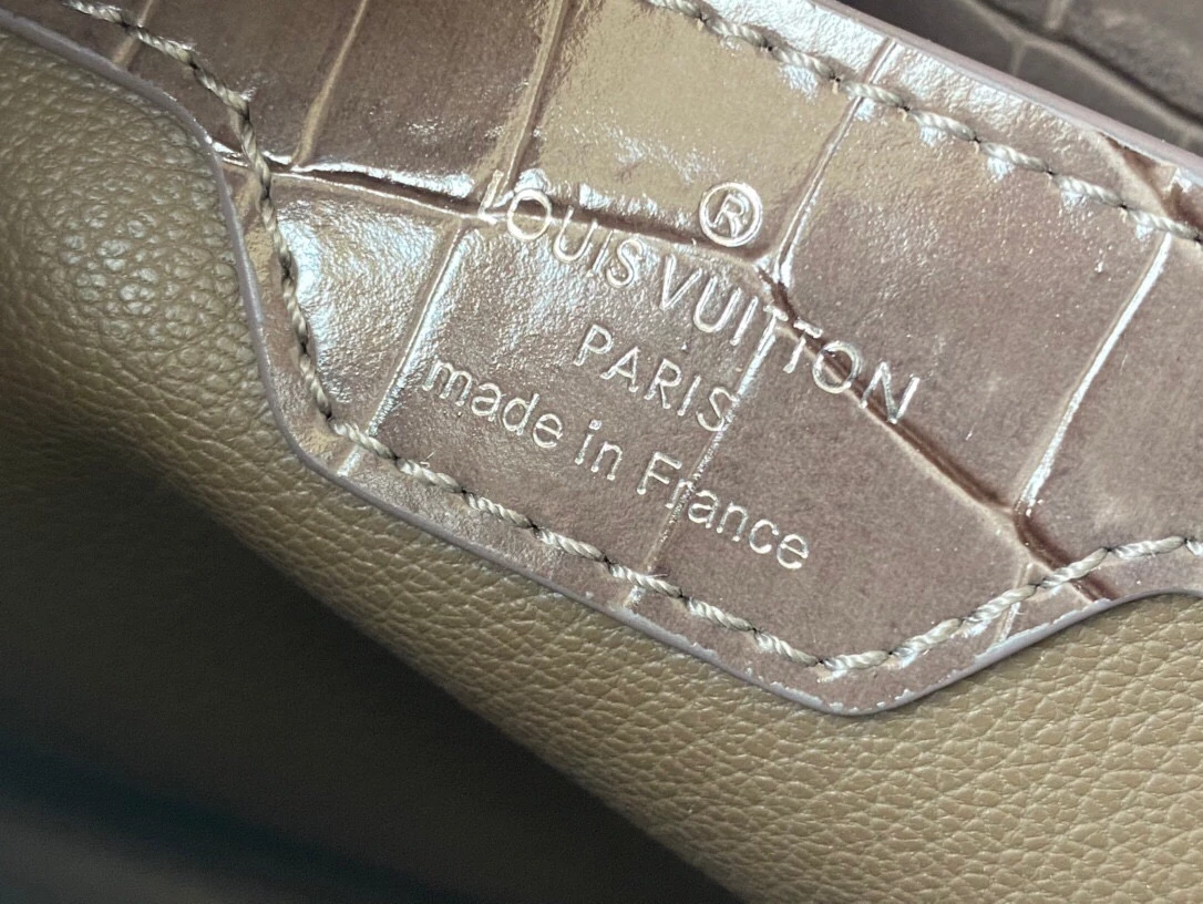 Capucines BB Crocodilien Brillant Bag - Image 6