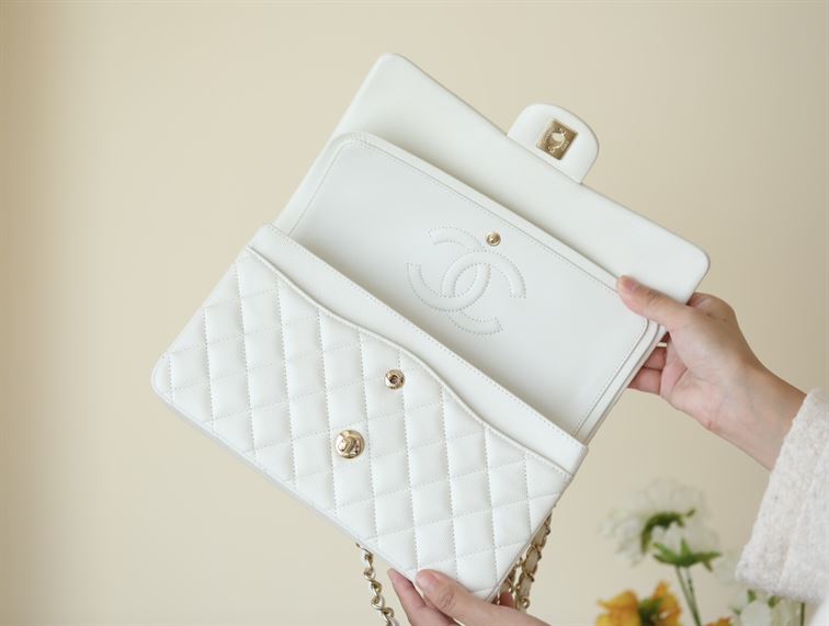 Chanel Classic Quilted Medium Double Flap Ivory - Image 7