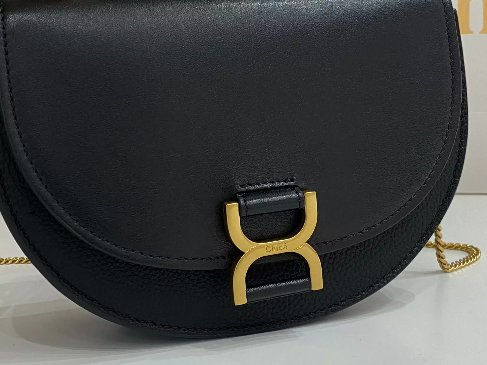 Chloé Marcie Chain Flap Bag in Black - Repbags.ru - Image 9