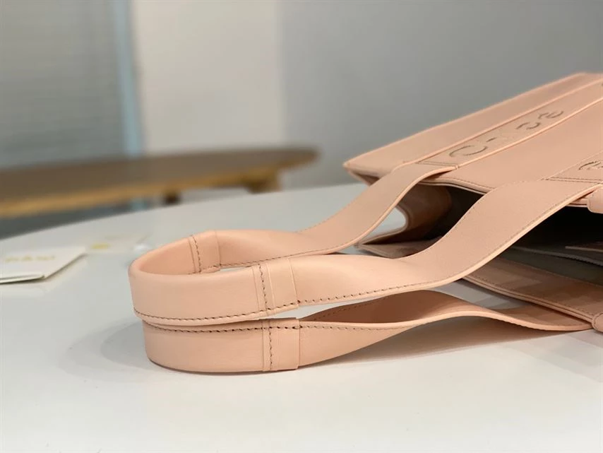 Chloé Medium Woody Tote Bag - MB003 - Image 5