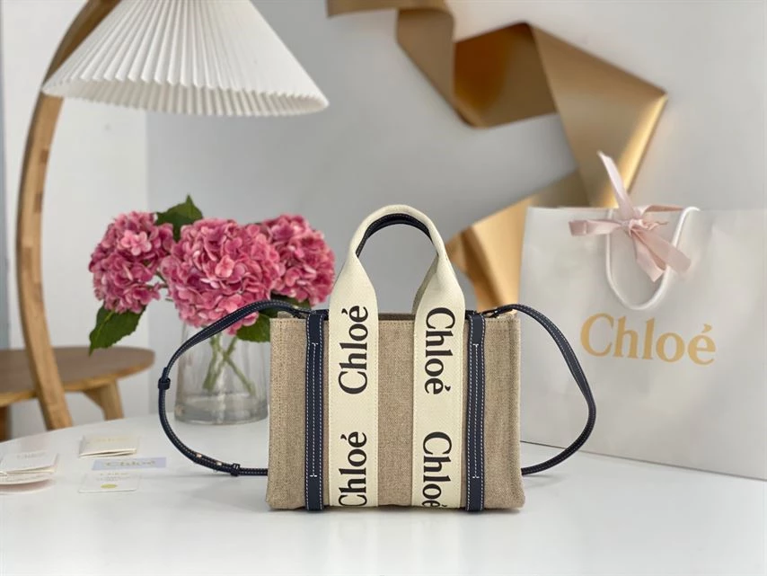 Chloé Small Woody Tote Bag Linen canvas Calfskin With Chloé Logo - MB019 - Image 3