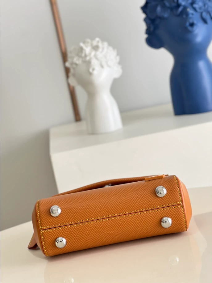 Cluny Mini Epi Leather Bag - LB283 - Image 9