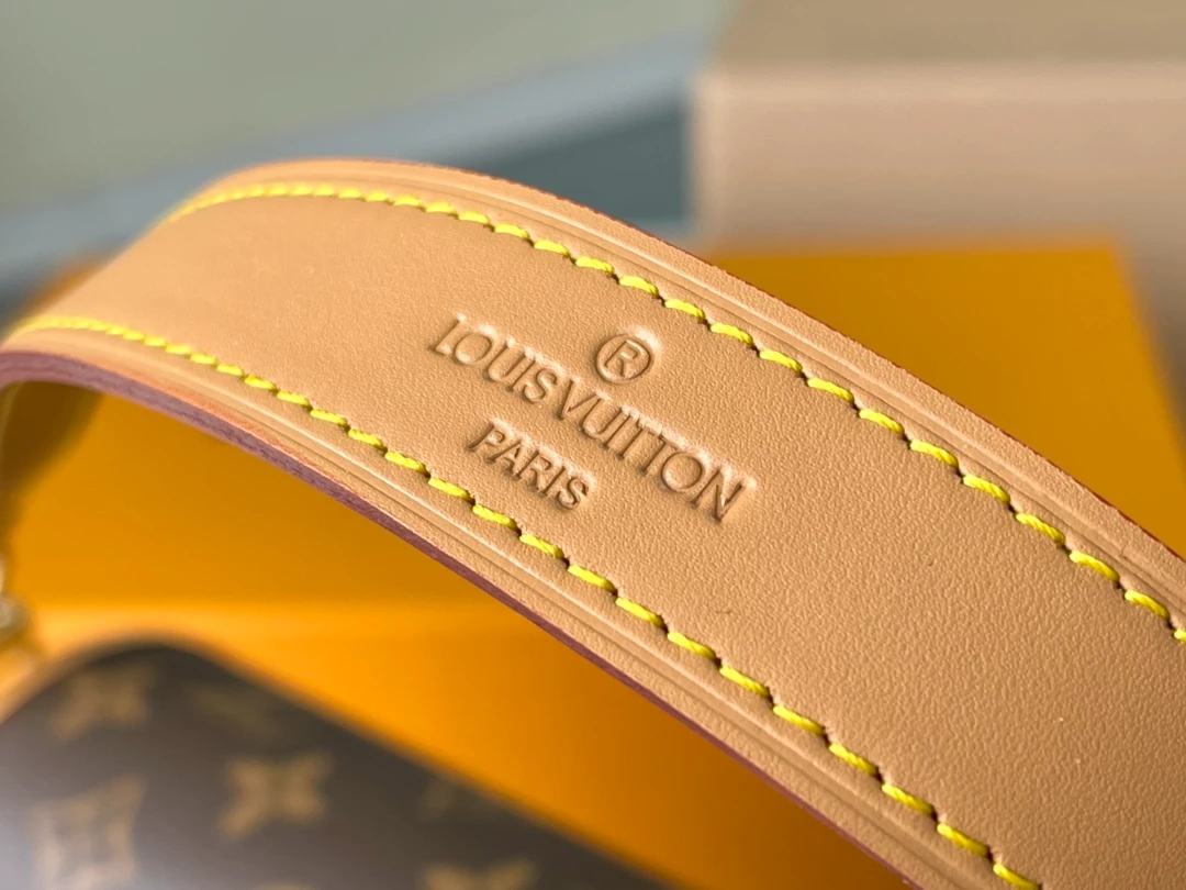 Diane Monogram Canvas Bag - LB305 - Image 9