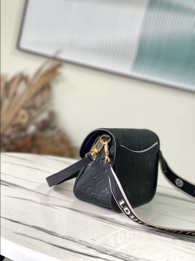 Diane Monogram Empreinte Leather Bag - LB303 - Image 5