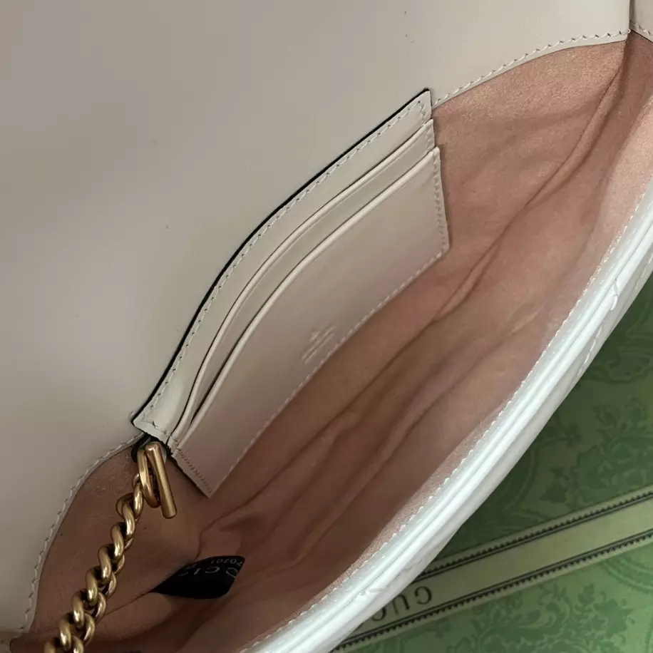 GG Marmont Matelassé Chain Mini Bag - Image 11