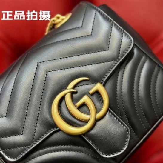 GG Marmont Matelassé mini tote bag Black chevron leather - Image 4