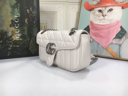 GG Marmont small shoulder bag White matelassé leather - Image 9
