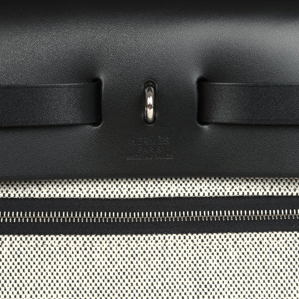 Hermes Herbag Zip PM 31 Black and Ecru Toile H Berline and Black Vache Hunter Palladium Hardware - Image 9