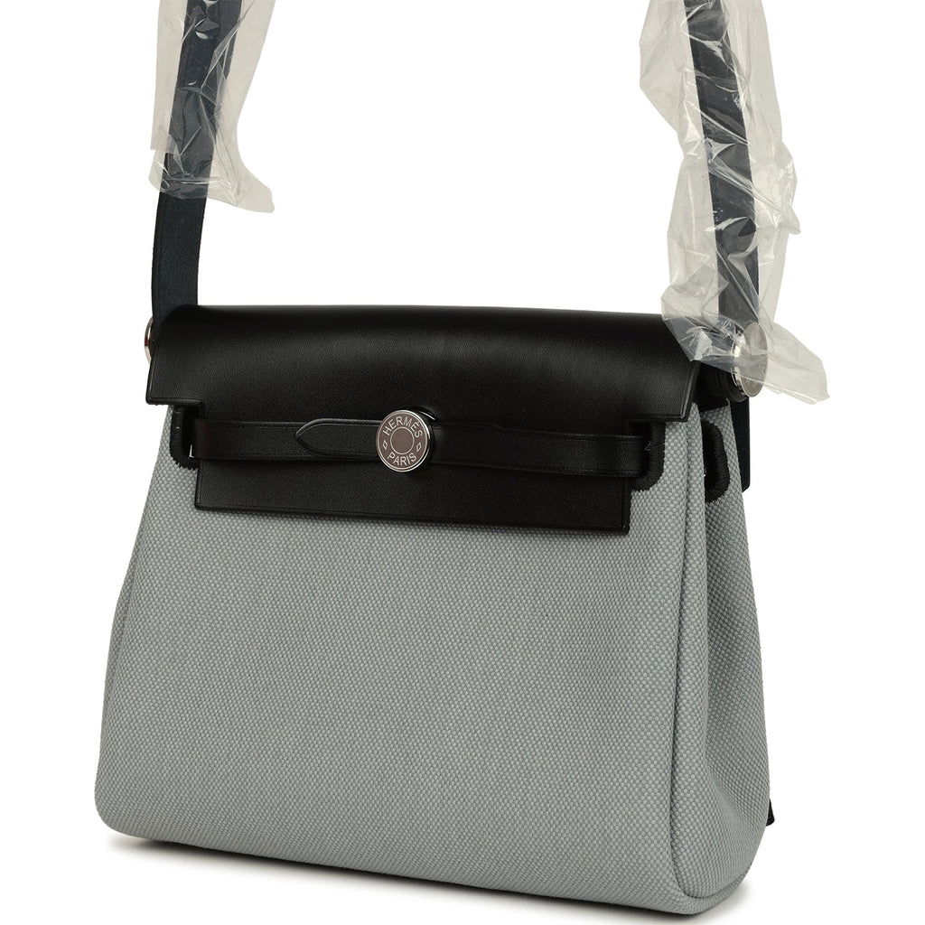 Hermes Herbag Zip 20 Mini Gris Pantin Toile Militaire Canvas and Black Vache Hunter Palladium Hardware - Image 6