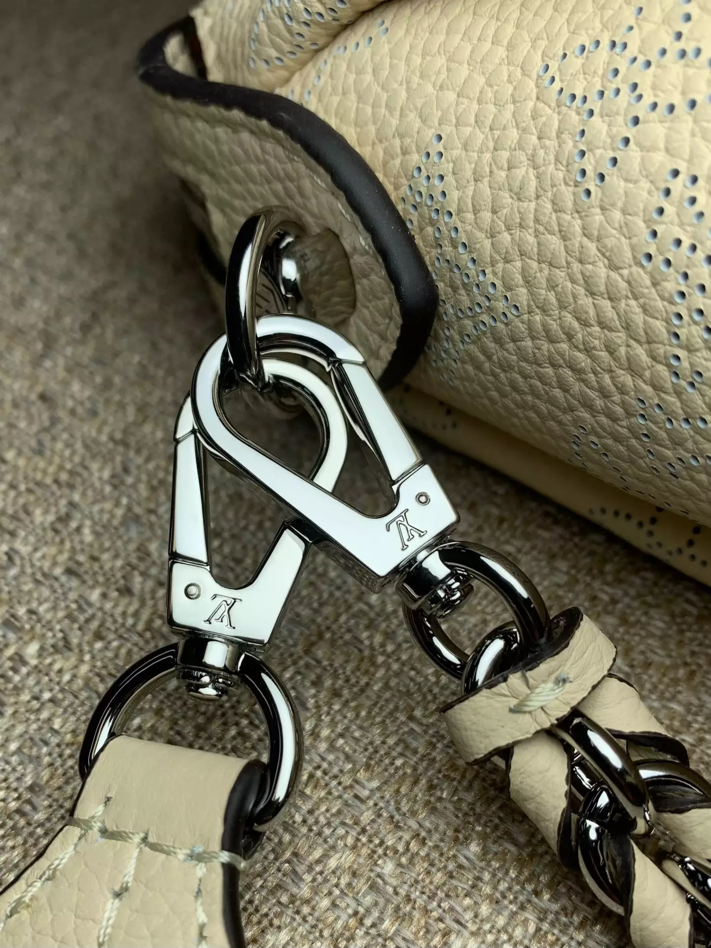 Hand It All PM Mahina in Crème Beige - Repbags.ru - Image 5