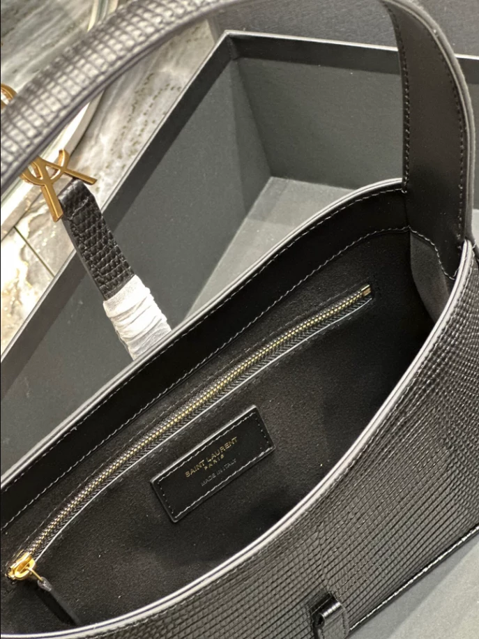 LE 5 à 7 in Lizard Skin Hobo Bag - Image 7