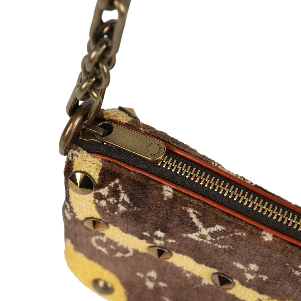 Vintage Louis Vuitton Trompe L'Oeil Pochette Brown and Yellow Velvet Brass Hardware - Image 7