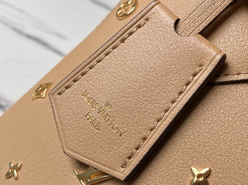 Louis Vuitton Alma BB Calfskin Metal - Image 10