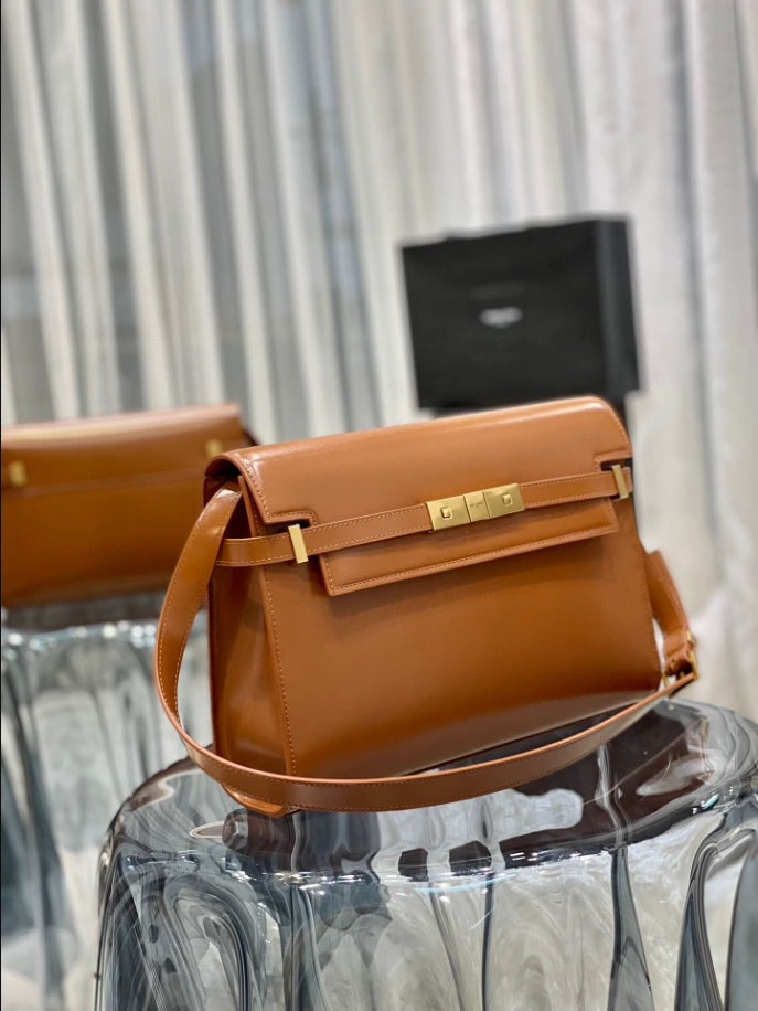 Manhattan Small Shoulder Bag in Box Saint Laurent - Image 6