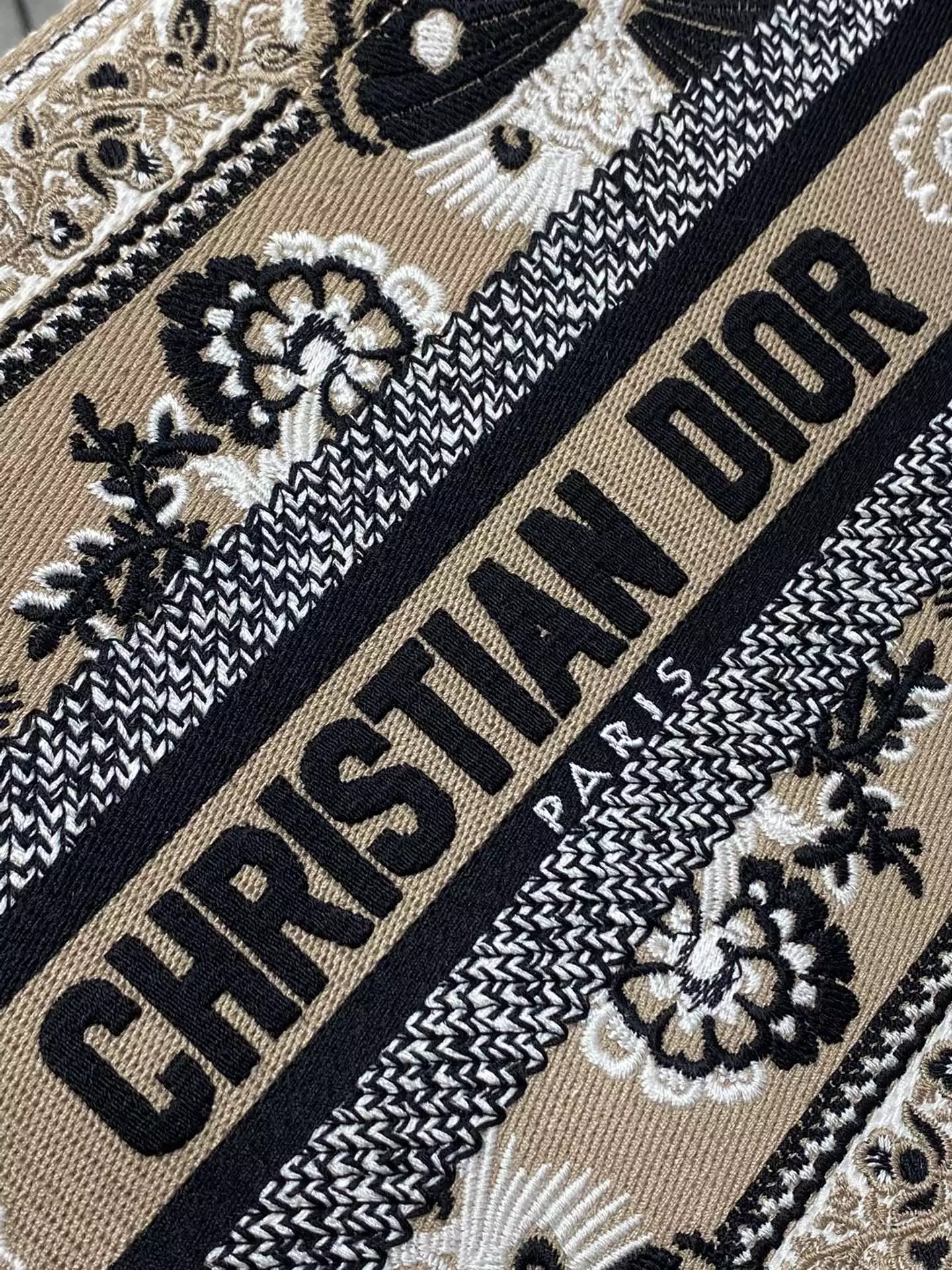 Medium Dior Book Tote Beige Multicolor - Repbags.ru - Image 6