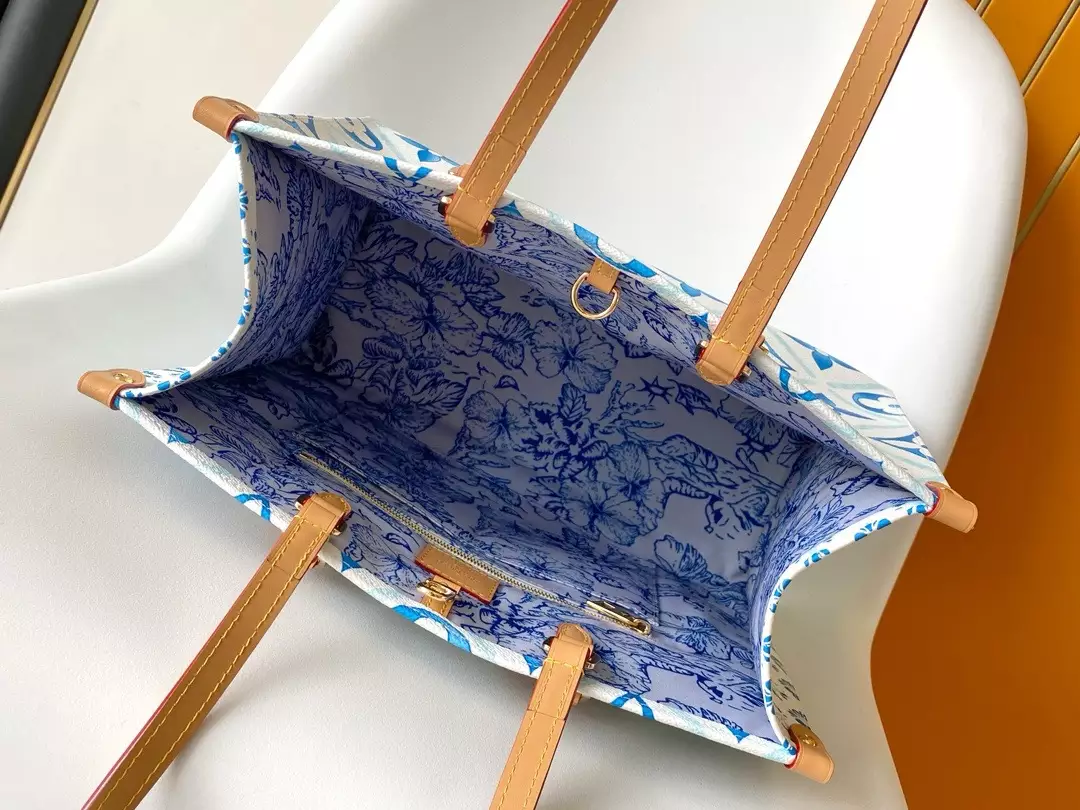 OnTheGo MM Lagoon Blue Monogram Tiles Canvas - Repbags.ru - Image 9