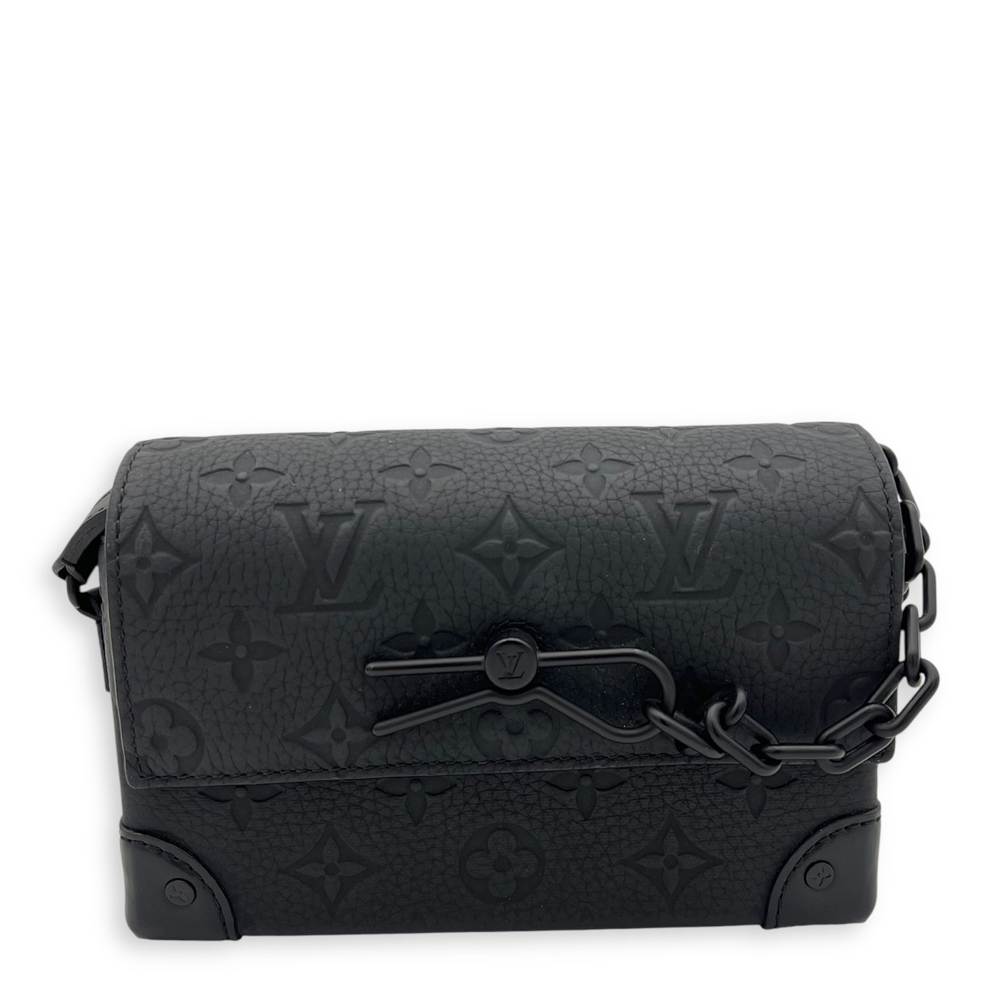 Steamer Black Shoulder Bag in Empreinte Leather, Black hardware