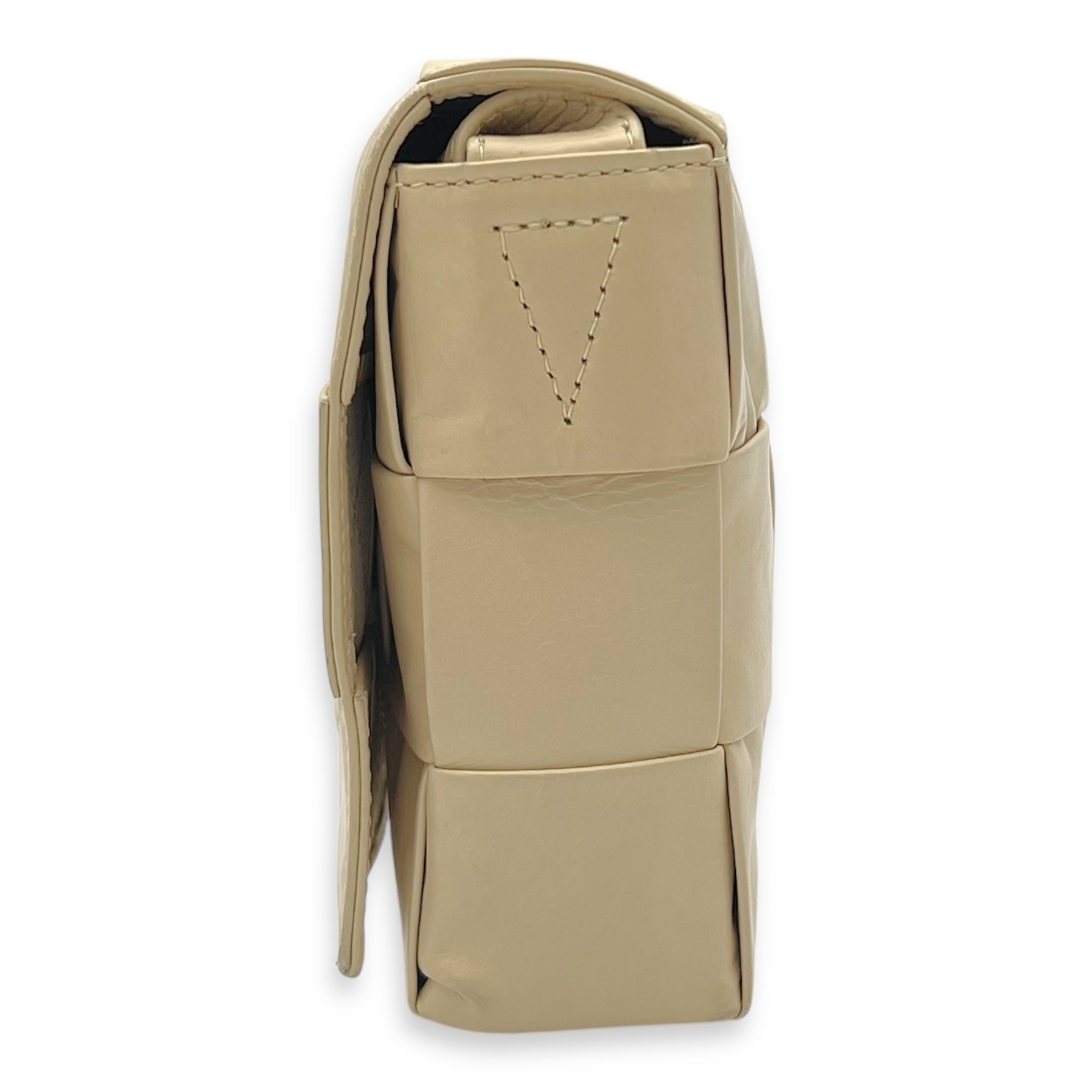 Cassette Crossbody Bag Beige in Calfskin, Silver hardware - Image 4