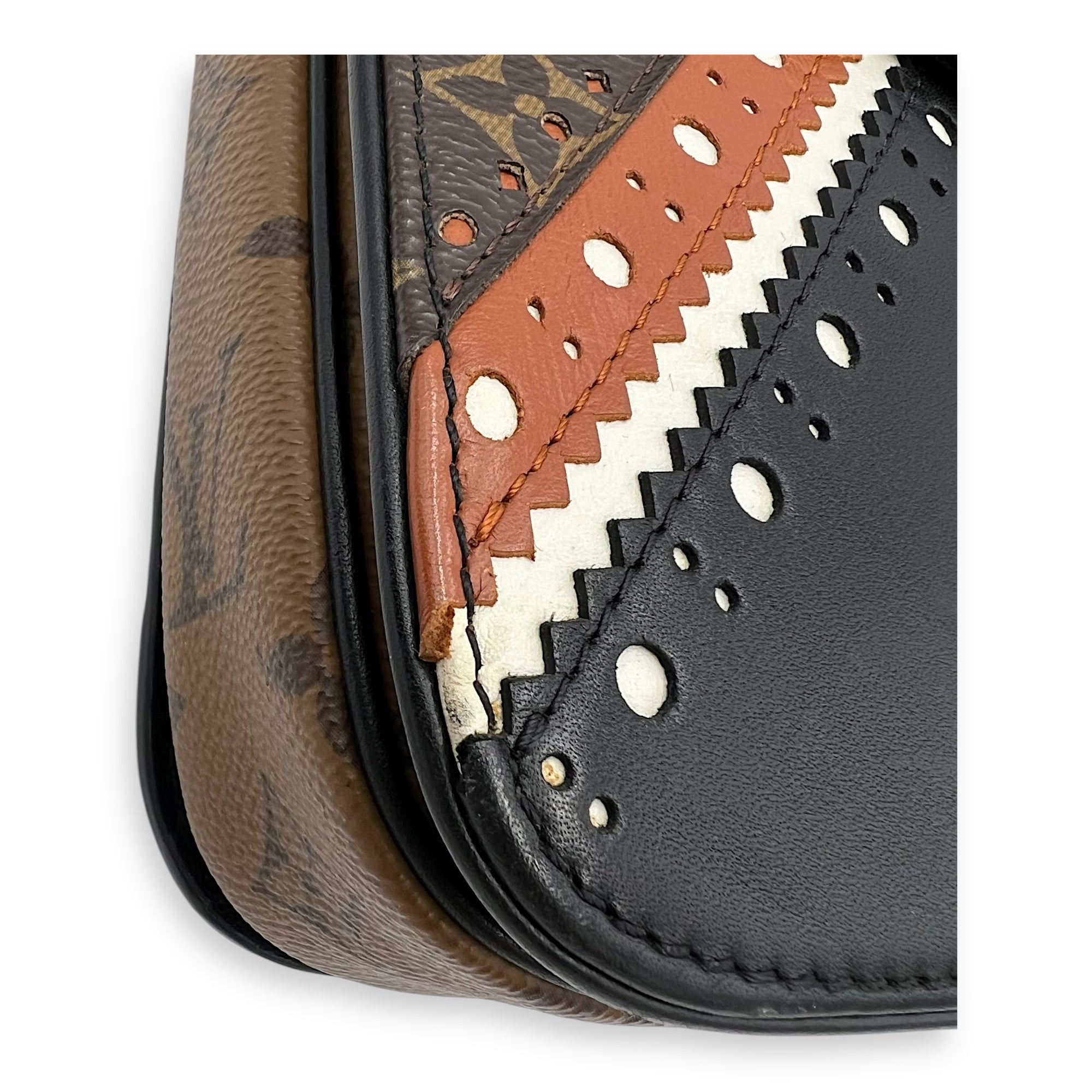 Metis Pochette MM Crossbody bag in Monogram coated canvas, Gold Hardware - Image 9