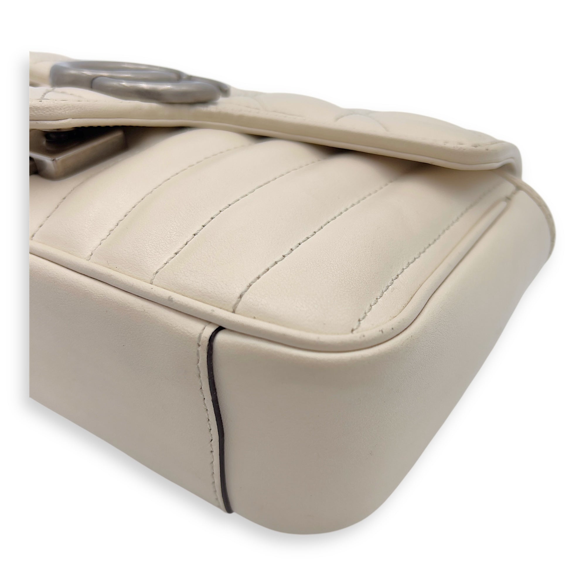 GG Marmont Mini White Shoulder Bag in Calfskin, Silver hardware - Image 10