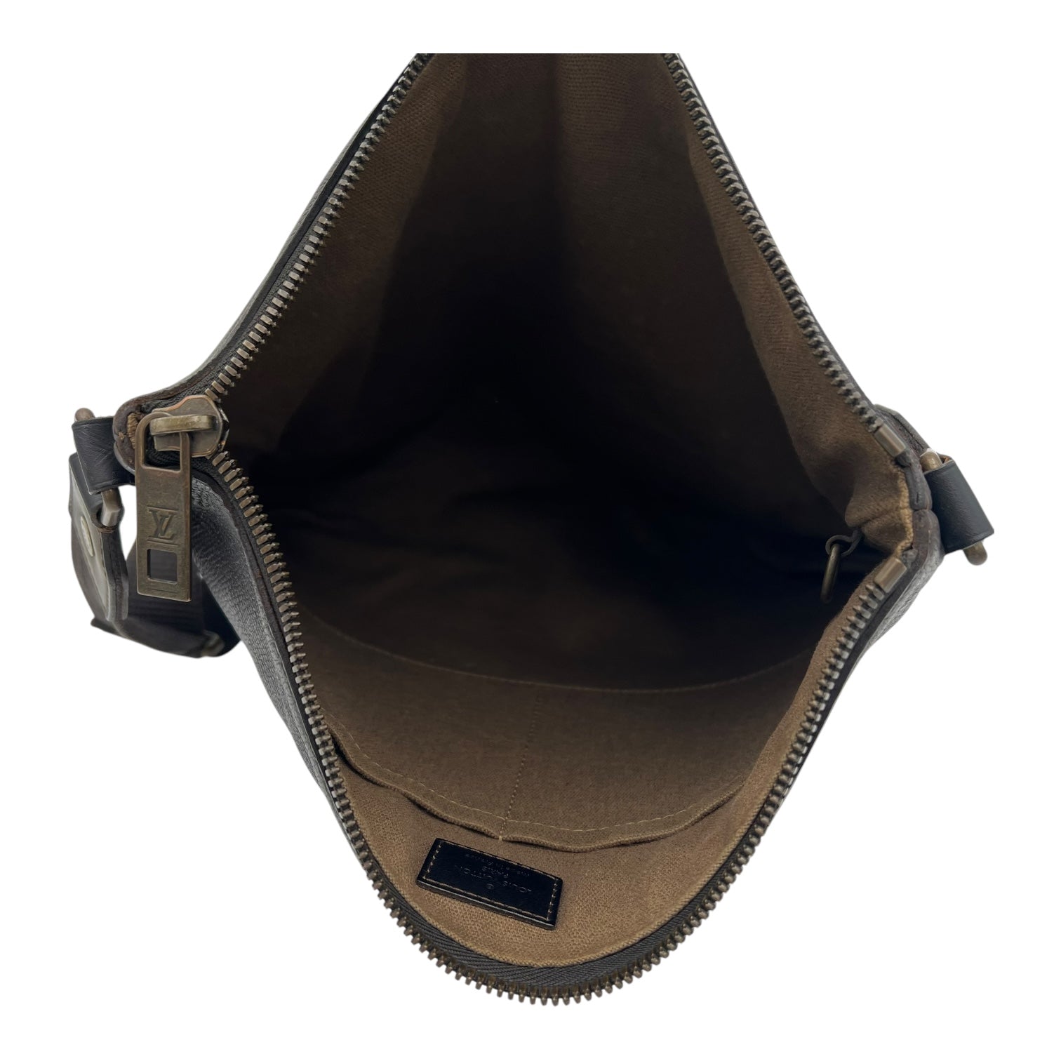 Utah Crossbody Bag Brown in Taiga Leather, Brushed Gold hardware - Image 7