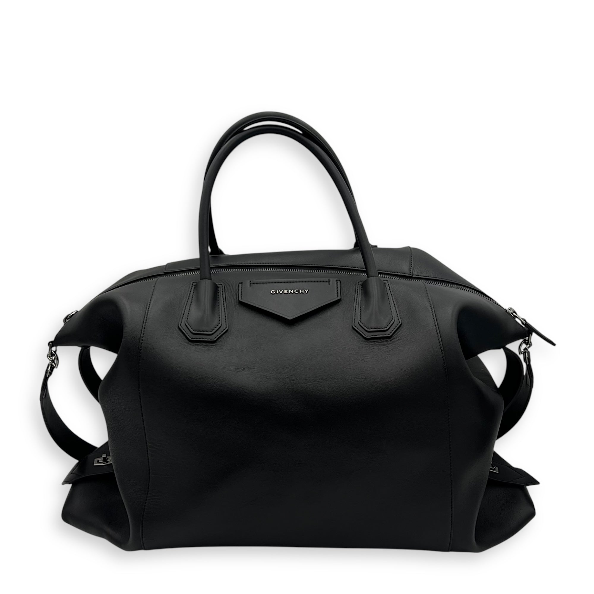 Antigona Maxi Black Duffle Bag in Calfskin, Silver hardware