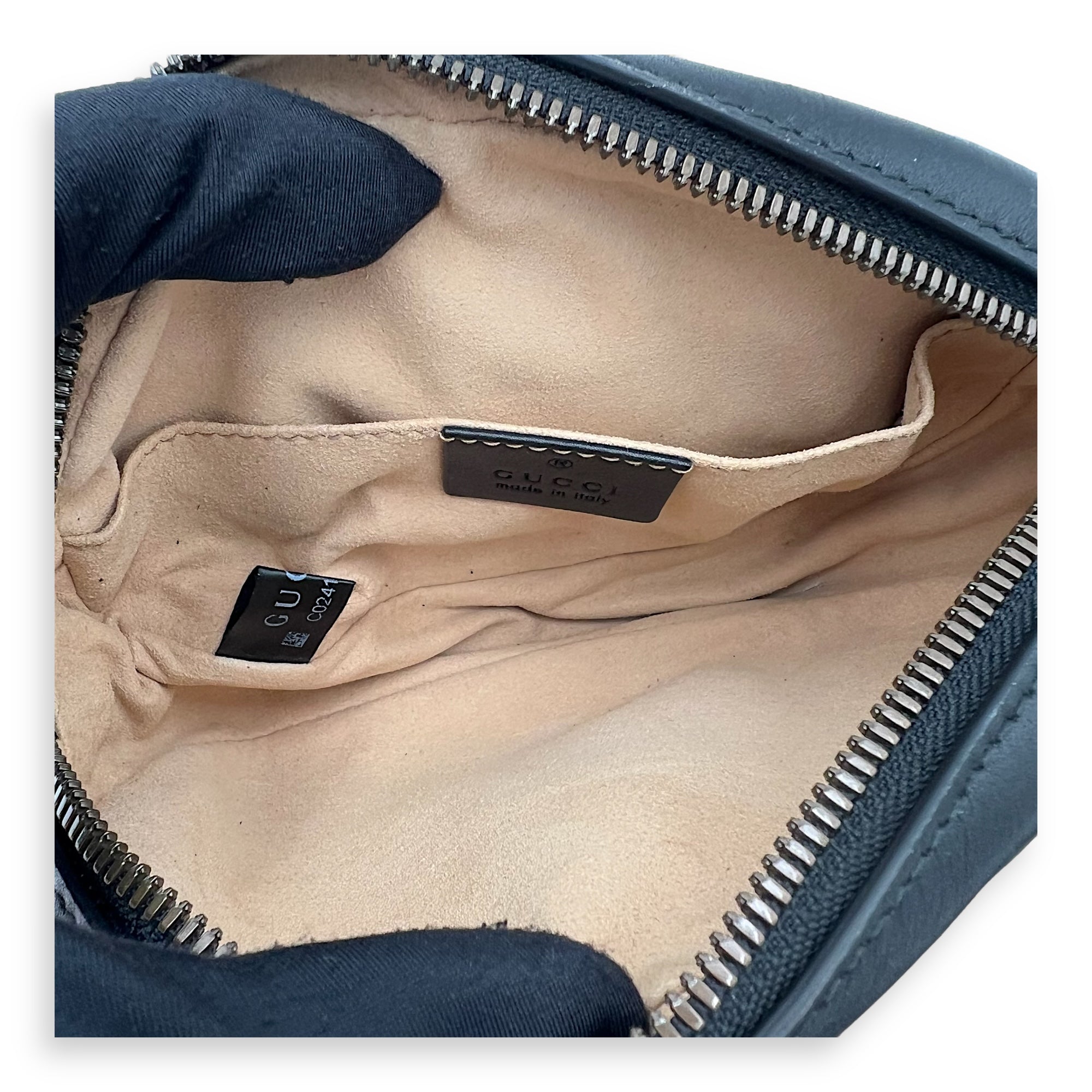 GG Marmont Belt Bag Black in Calfskin, Gold hardware - Image 8