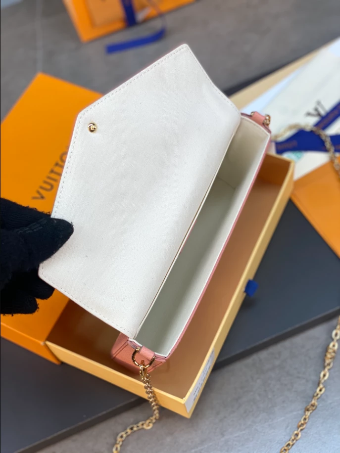 Pochette Félicie Monogram Empreinte Leather - LB257 - Image 5