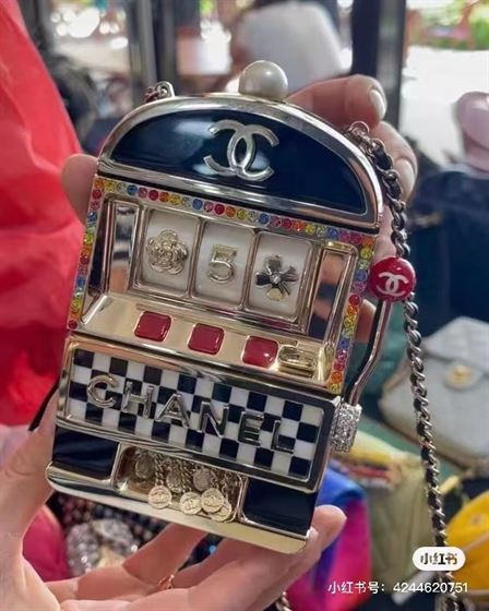 Slot Machine Minaudiere Black, Gold, White & Red - CB025 - Image 3