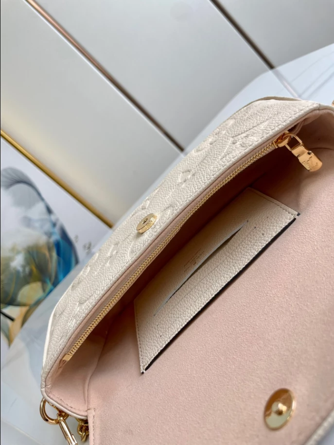 Wallet On Chain Ivy Monogram Empreinte Leather - LB240 - Image 10