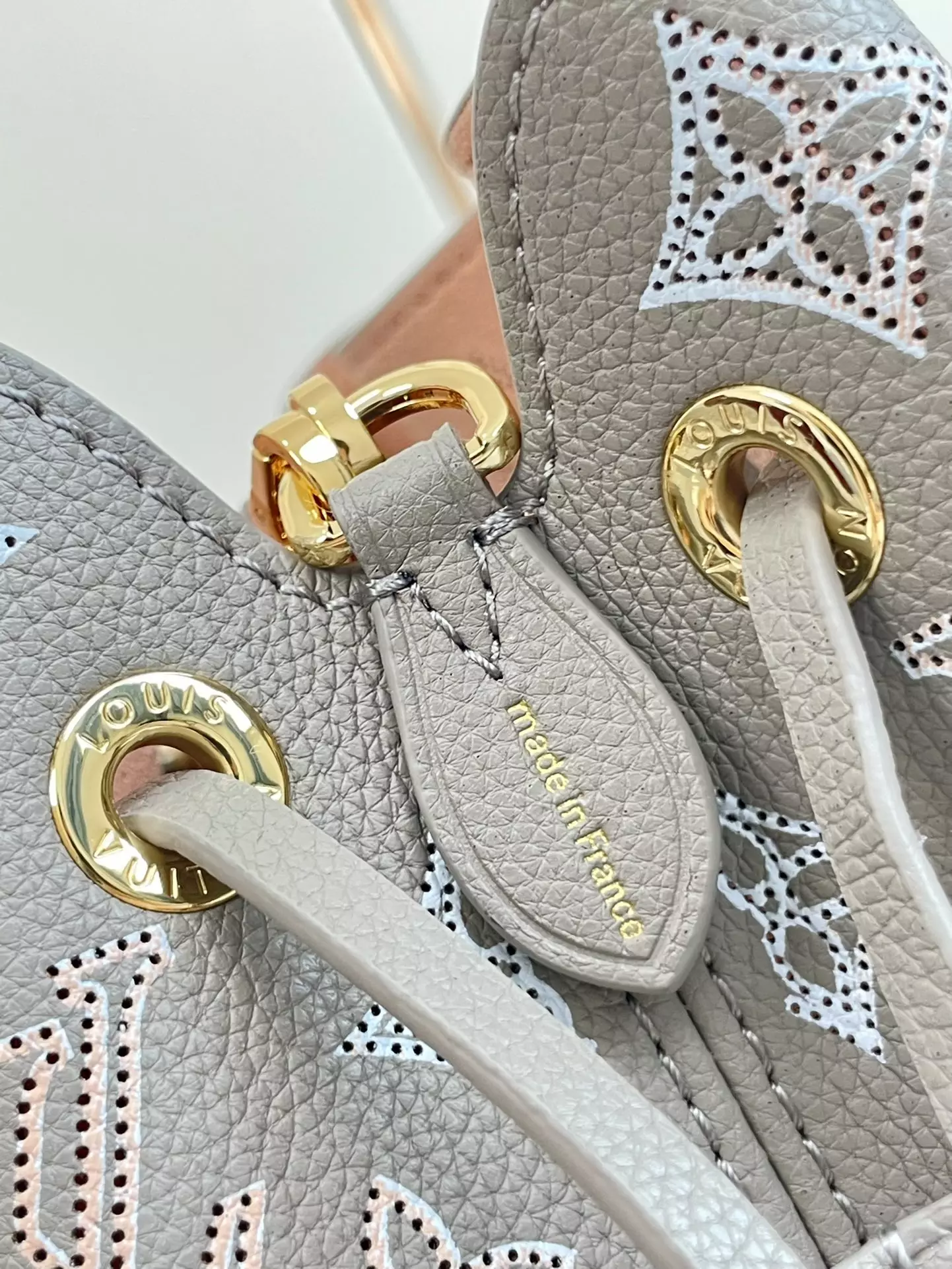 Bella Bucket Bag Gray Mahina Calfskin - Repbags.is - Image 7