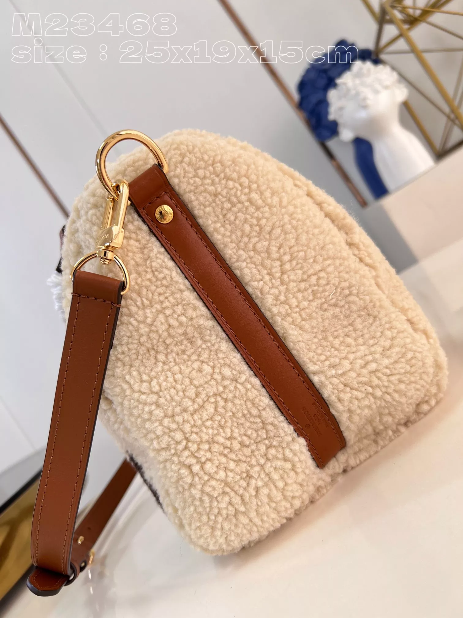 LV Ski Speedy Bandoulière 25 Cream/Brown - ReplicaBags.is - Image 7