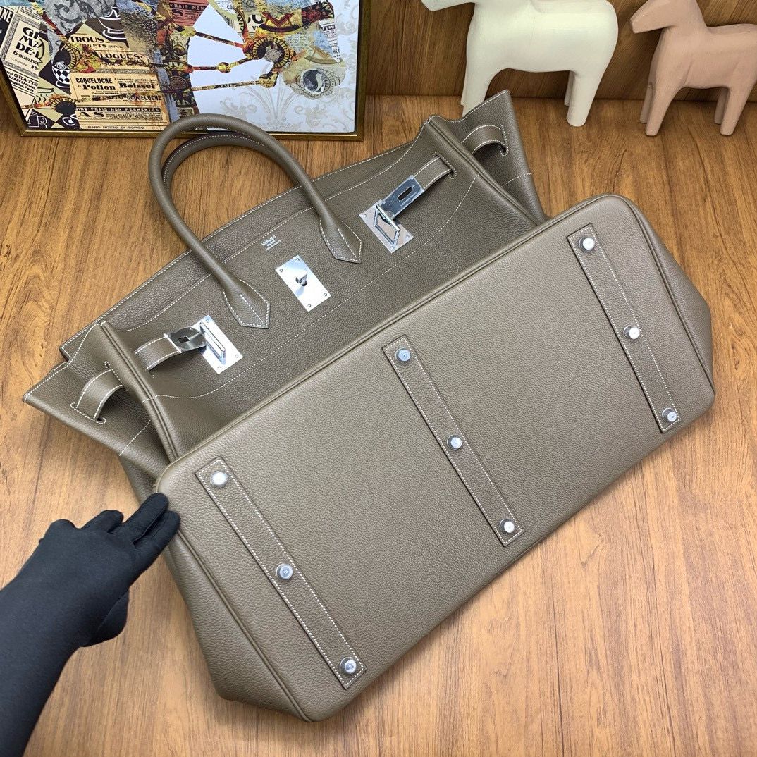 Hermes Birkin HAC 50 Handmade Bag in Taupe Clemence Leather - Image 9