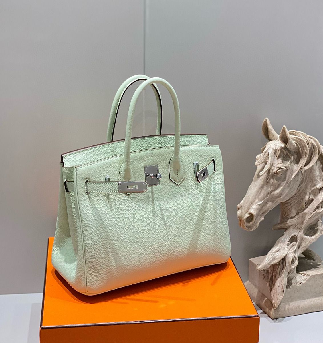Hermes Birkin 30cm Bag In Vert Fizz Clemence Leather PHW - Image 5