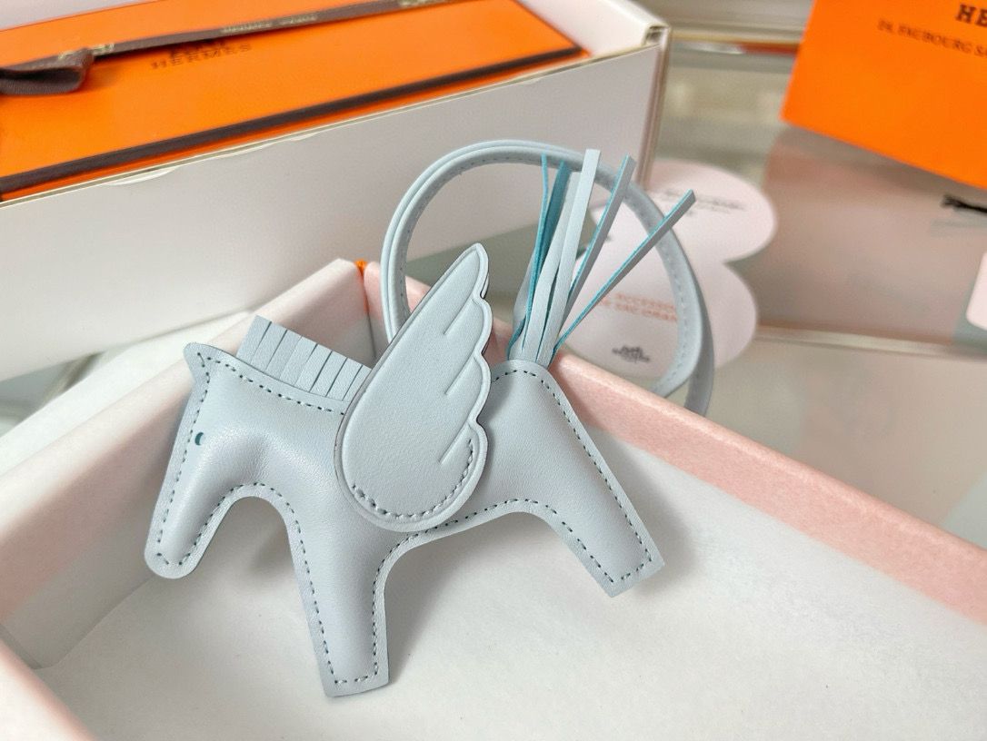 Hermes Rodeo Pegase PM Bag Charm in Blue Brume Lambskin - Image 4