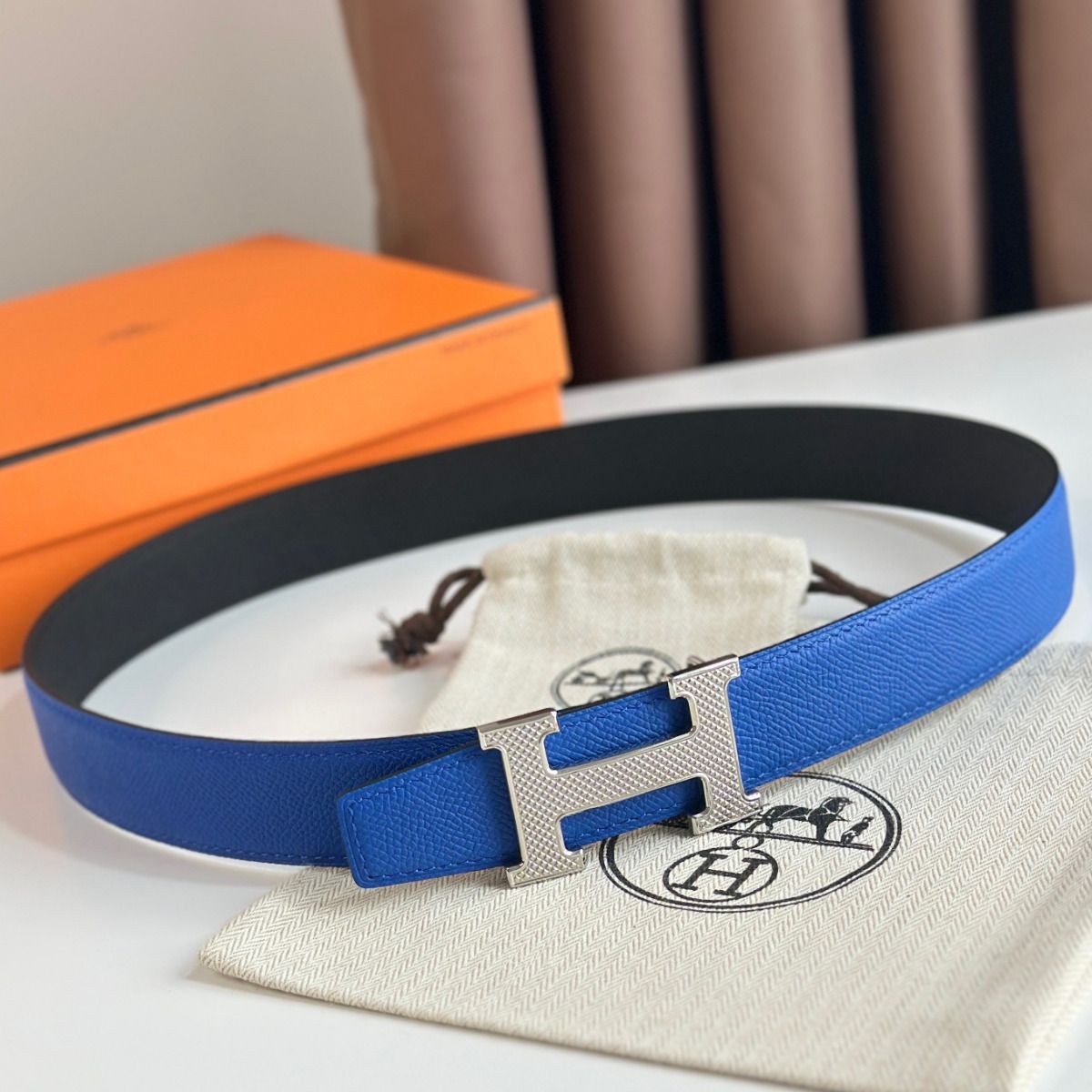 Hermes H Guillochee Reversible Belt 32MM in Black and Blue Epsom Calfskin - Image 3