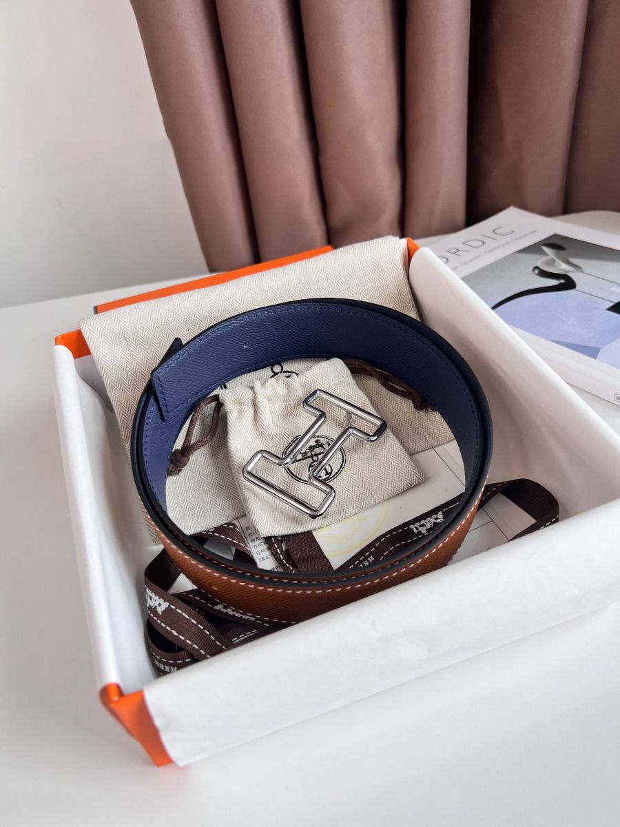 Hermes Tonight Reversible Belt 38MM in Blue and Gold Epsom Calfskin - Image 4