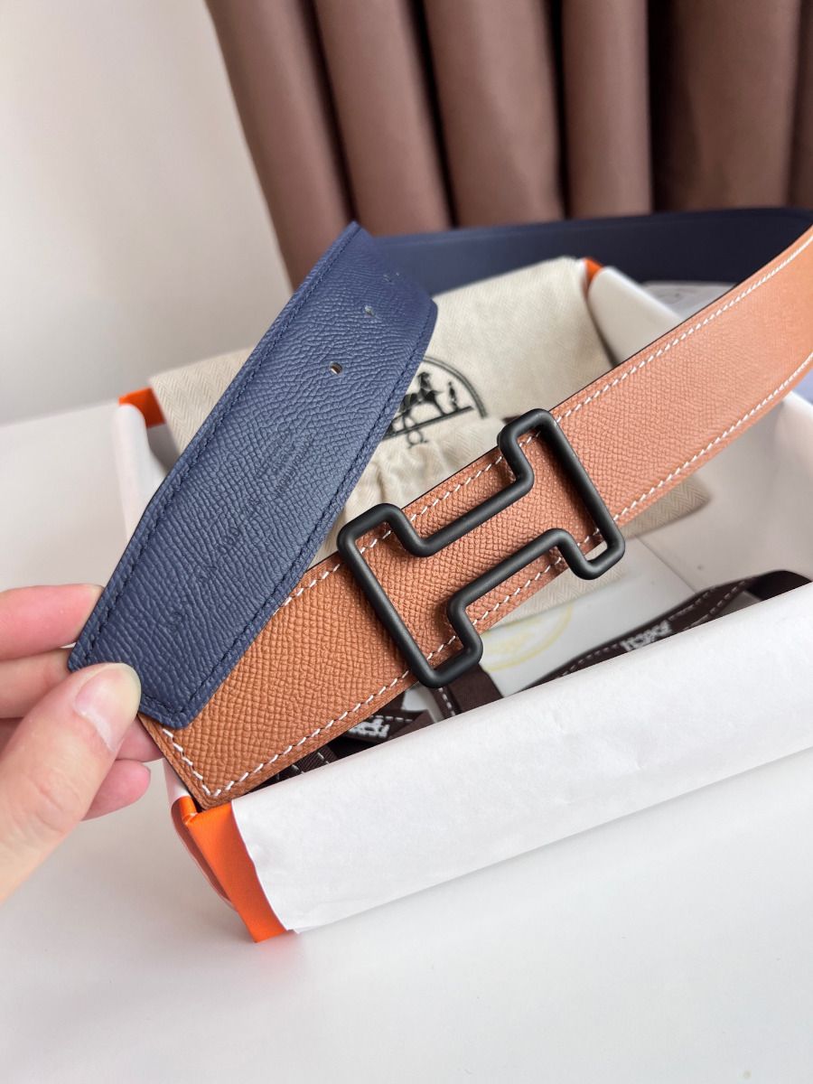 Hermes Tonight Reversible Matte Belt 38MM in Blue and Gold Epsom Calfskin - Image 7