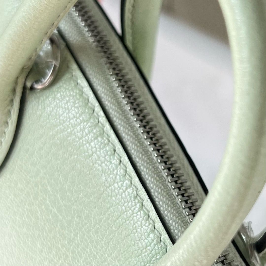 Hermes Bolide 1923 Mini Handmade Bag In Vert Fizz Chevre Mysore Leather - Image 4