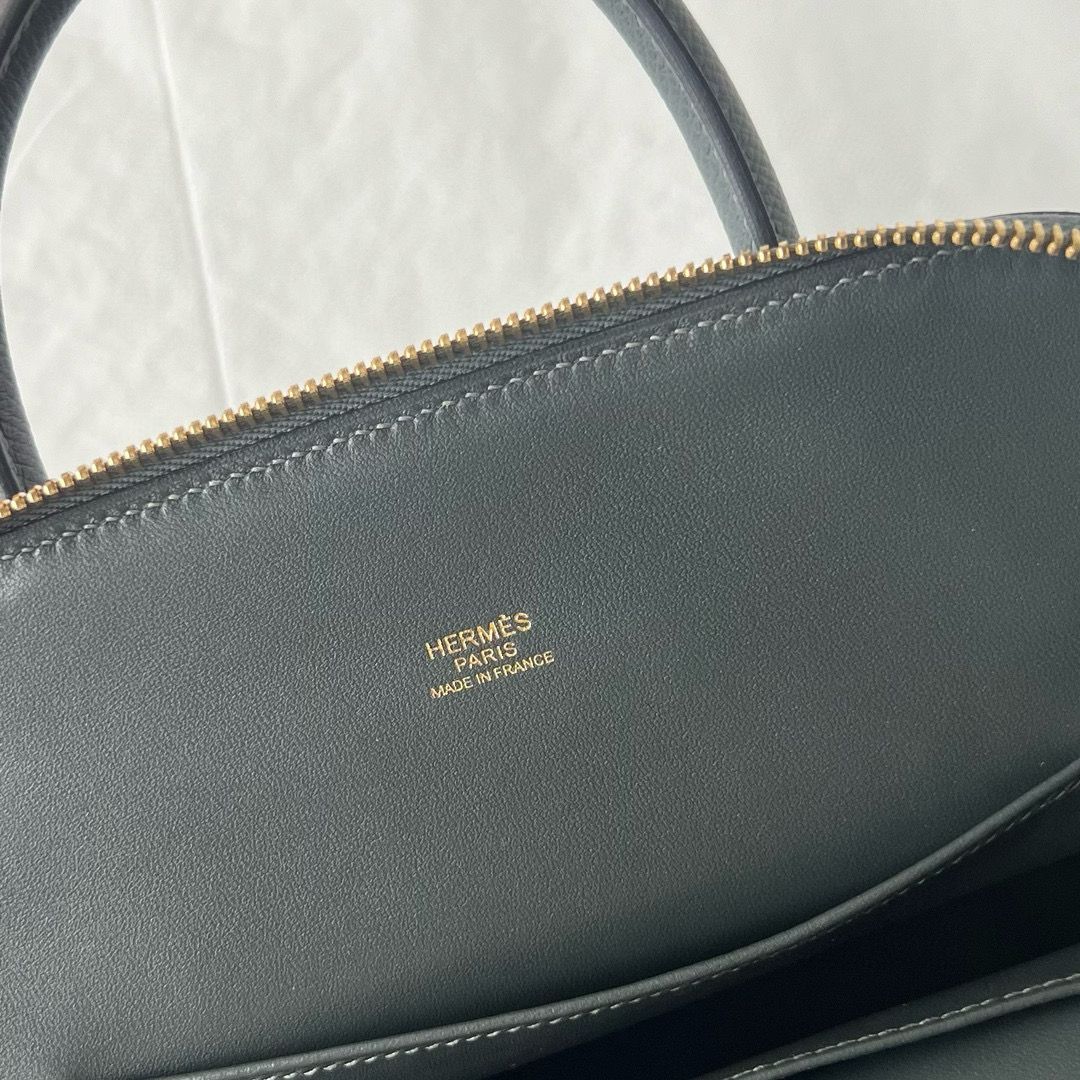 Hermes Bolide 1923 25 Handmade Bag in Vert Amande Epsom Calfskin - Image 8