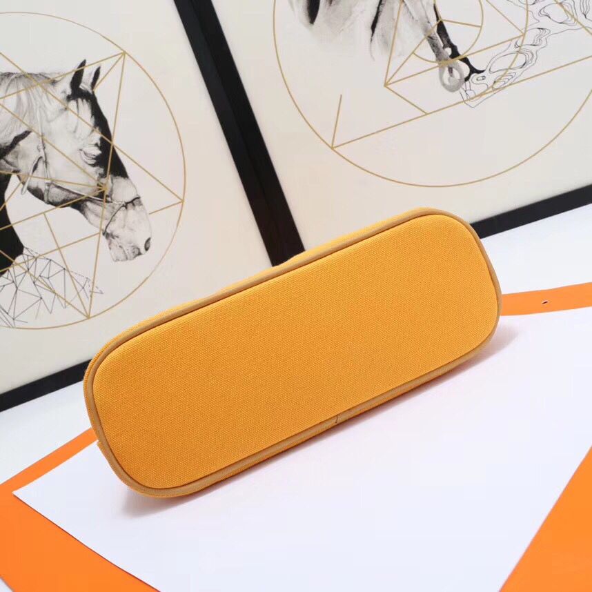 Hermes Medium Bolide Travel Case In Solei Cotton - Image 5